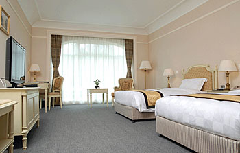 北京昌平拉斐特城堡酒店(昌平-温榆河)温泉酒店高级客房 温泉酒店高级客房