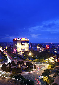 酒泉甘肃酒泉宾馆(酒泉)酒店夜景 酒店夜景