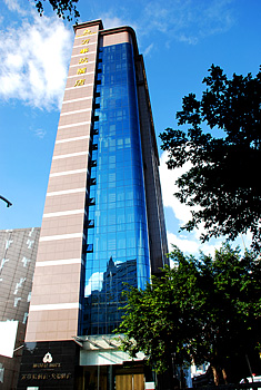 深圳万事达酒店(文锦渡店)					酒店外观 酒店外观