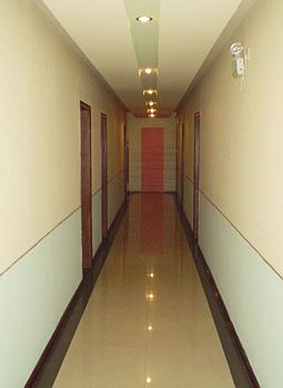 青岛阳地村宾馆走廊 走廊