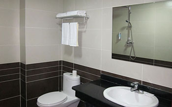 淄博星之旅假日酒店卫生间 卫生间