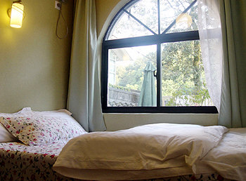 杭州半瓶子旅舍特色大床A 特色大床A