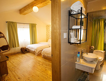 杭州半瓶子旅舍花园大标间 花园大标间